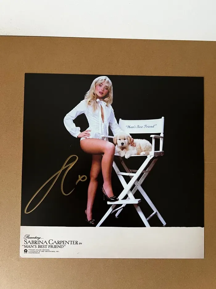 Man’s Best Friend - Sabrina Carpenter + Signed Card - photo numéro 5