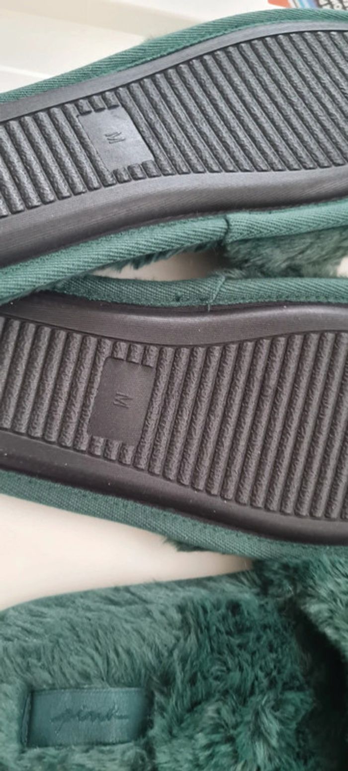 2 paires de chaussons neuves par Victoria's secret - photo numéro 6