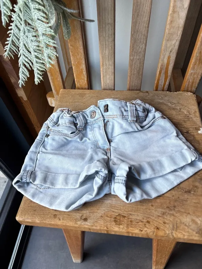 Lot short + une jupe - photo numéro 6