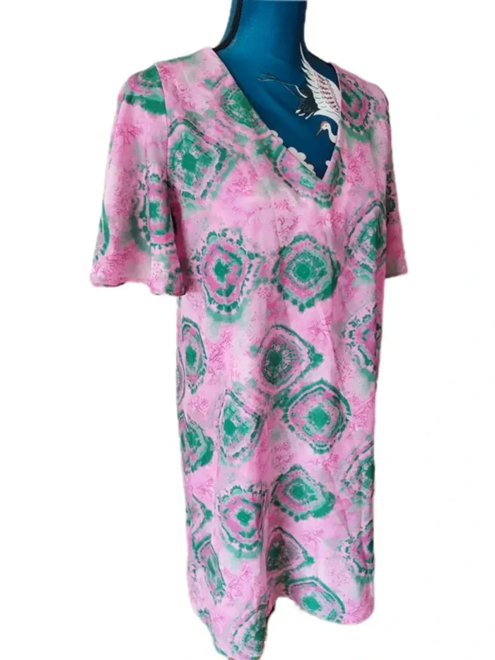 Robe tunique Tie and Dye rose et verte - photo numéro 3