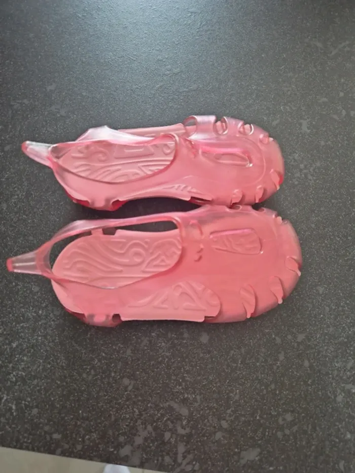 Chaussures aquatique fille taille 22 decathlon - photo numéro 2