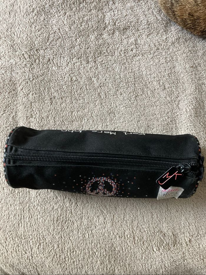 Trousse scolaire - photo numéro 3