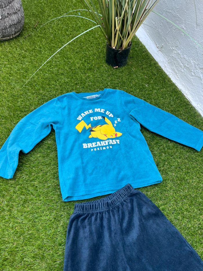 Très beau pyjama Pokémon Disney taille 8 ans - photo numéro 3