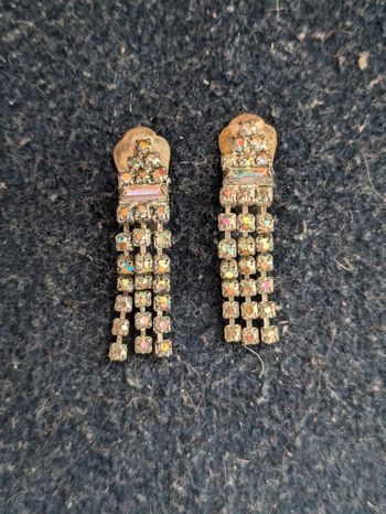 Boucles d'oreilles élégantes a strass