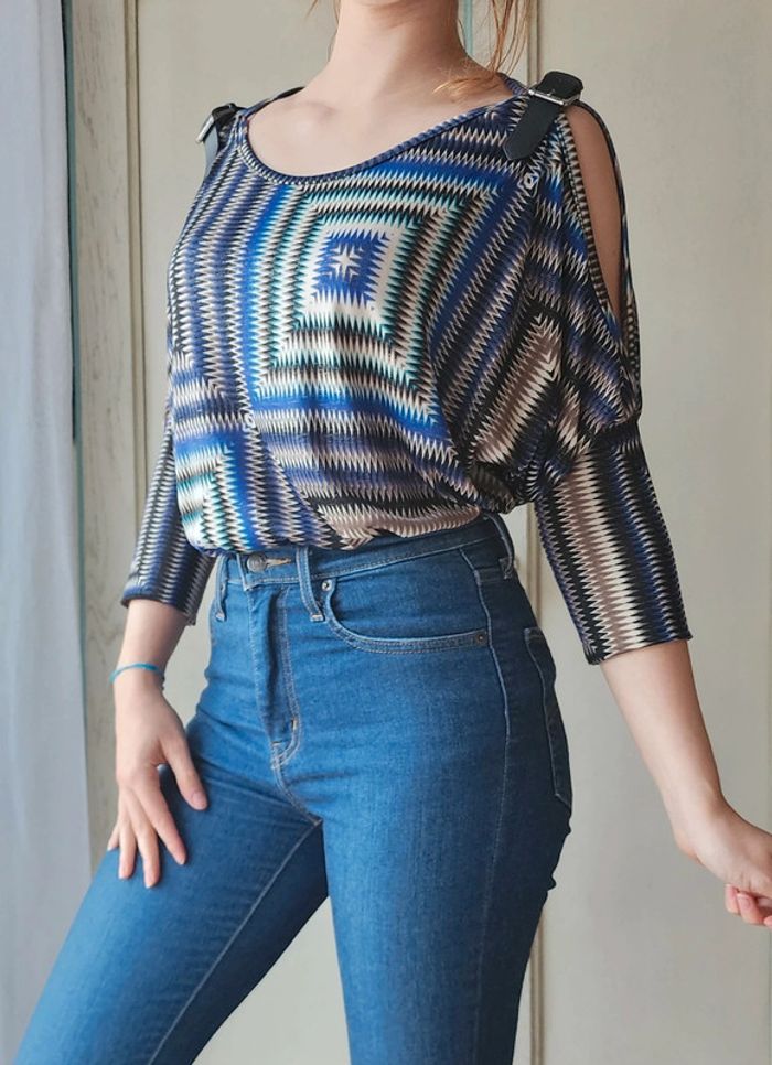 Blouse bleu motifs psychédélique y2k - photo numéro 4