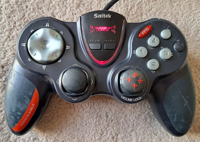 🎮 Lot de 3 manettes USB Saitek - photo numéro 4