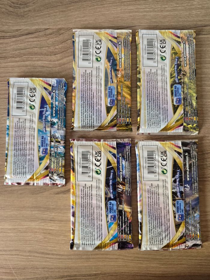 Lot de 5 boosters carte pokemon astres radieux - photo numéro 2
