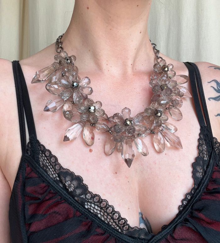 Collier fleurs effet cristal strass noir Coquette y2k vintage - photo numéro 2