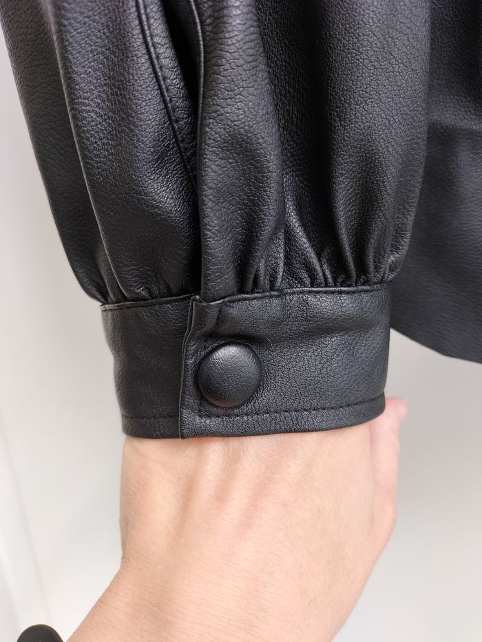 Sur chemise - photo numéro 3