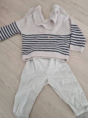 Ensemble pull et jean 9 mois