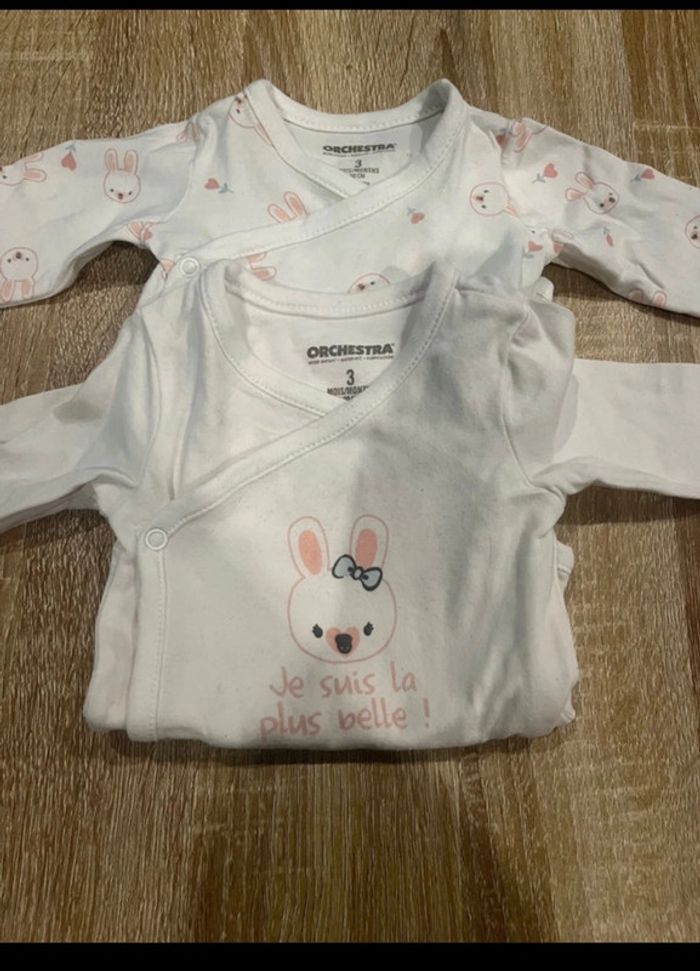 Lot bodys 🐰 bébé fille 3 mois Orchestra