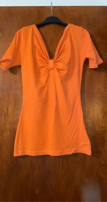 Haut orange