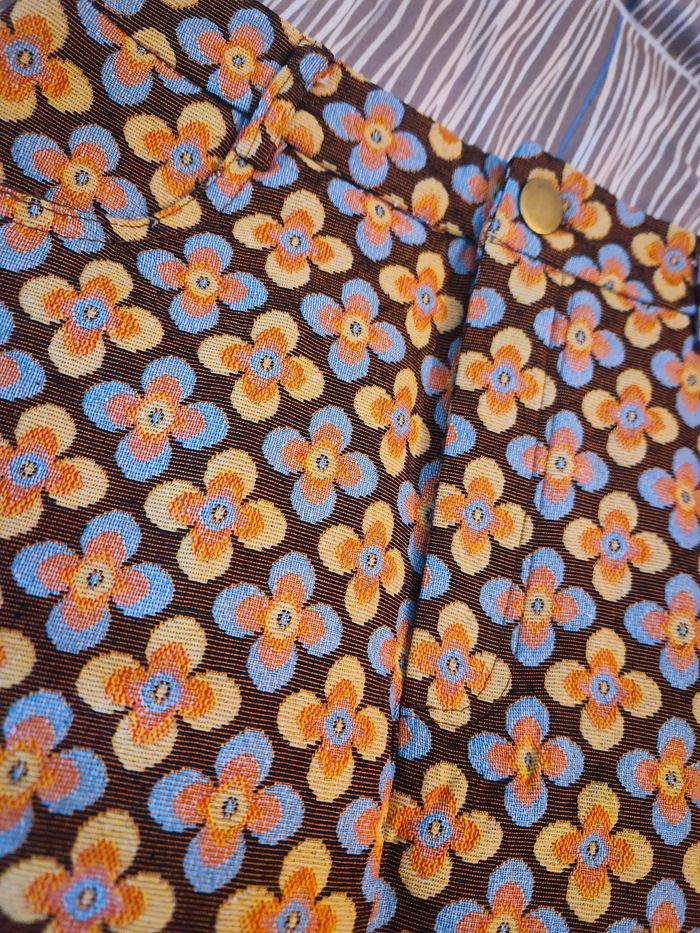 Jupe fleurs vintage neuve - photo numéro 2