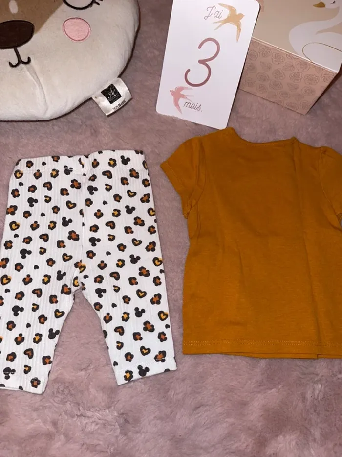 Ensemble legging Disney et tee shirt 3mois - photo numéro 4