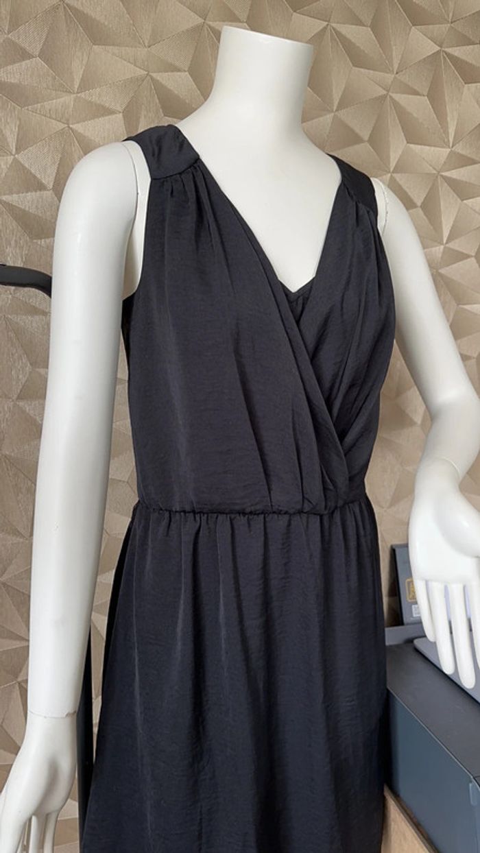 Robe noire - photo numéro 3