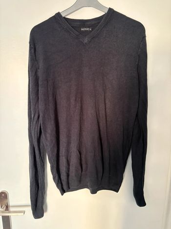 Pull noir