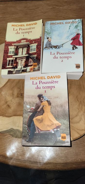 Livres trilogie La poussière du temps