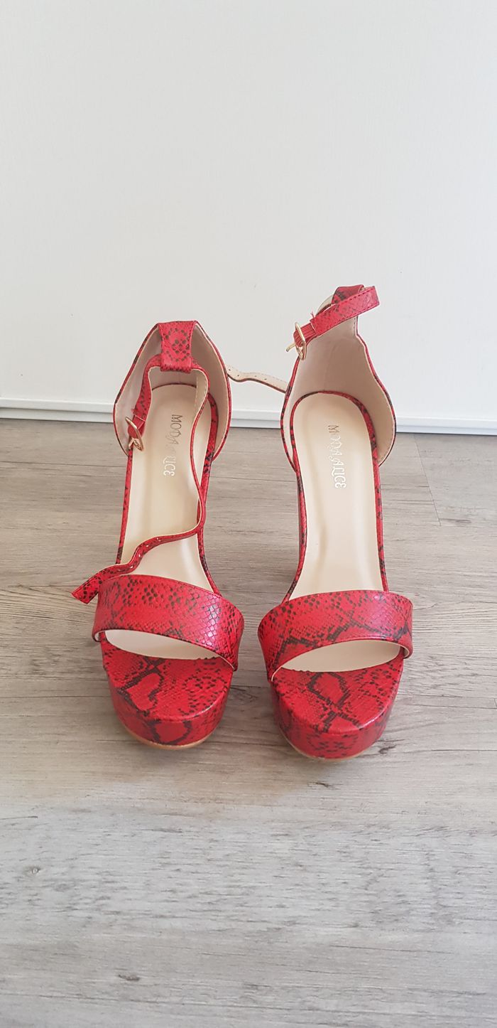 Sandales à talons - photo numéro 2