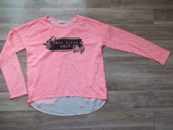 Pull (2) fin doublé fluo "Good vibes only" Gémo 12 ans