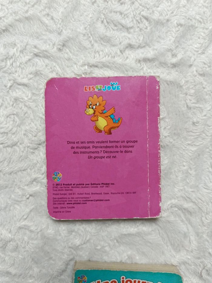 Lot de 2 livres cartonnés bébé enfant Groupe né Journée spéciale Lis et Joue Phidal - photo numéro 3