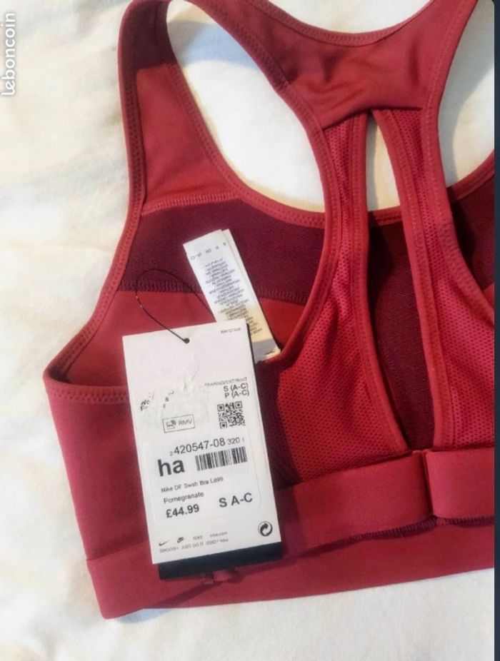 Brassière de sport Nike Dri-FIT Swoosh - Neuve avec étiquette - Taille XS - photo numéro 3