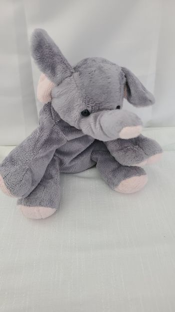 Collection Ty Pluffies « Clins d'oeil » l'éléphant *