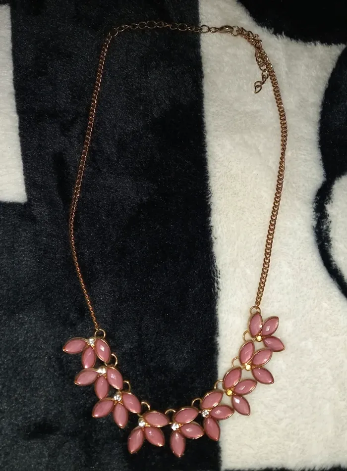 Collier - photo numéro 2