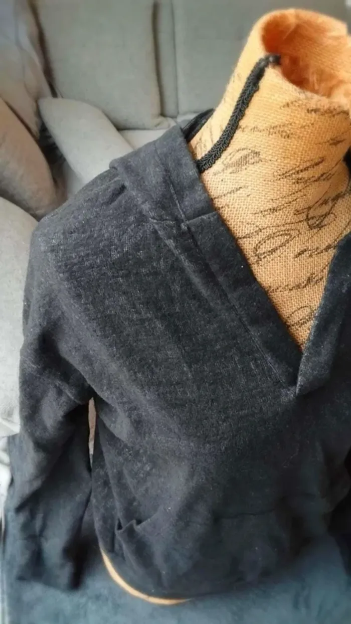 Sweat pull doux taille XS anthracite a capuche - photo numéro 3