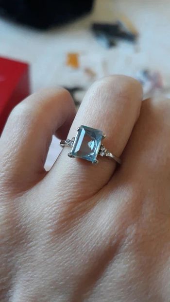 Lot bague et boucle d'oreille tout neuf