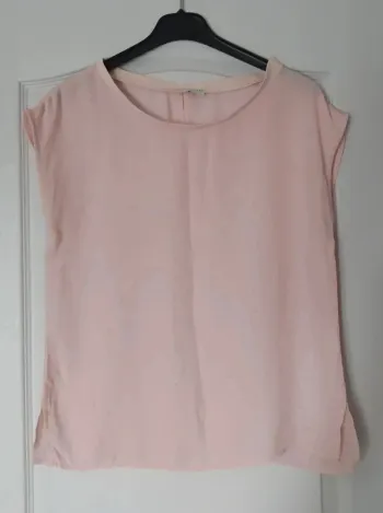 🌹 Magnifique débardeur clouté rose