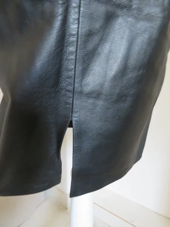 jupe en cuir - photo numéro 7