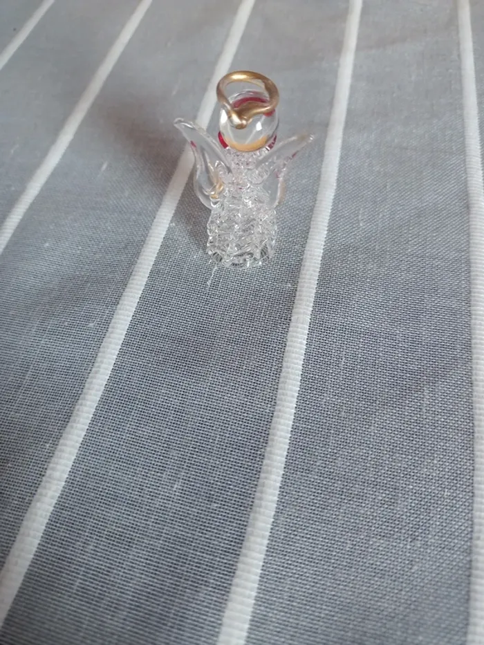 Magnifique figurine en verre ange gardien - photo numéro 4