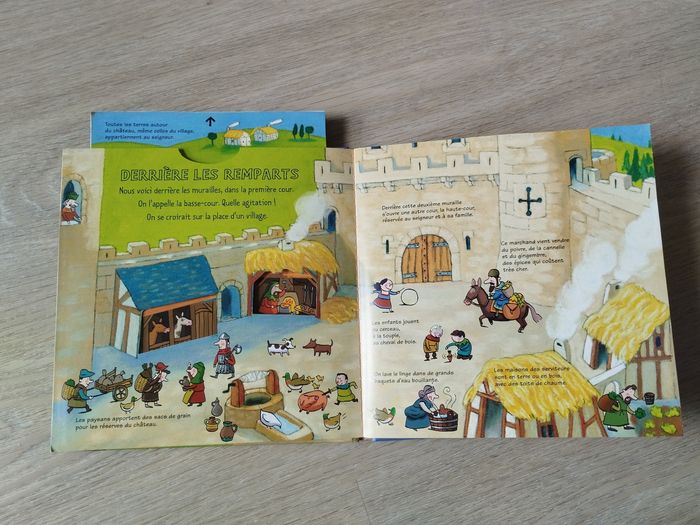 Livre pop up Les Châteaux Forts - photo numéro 2