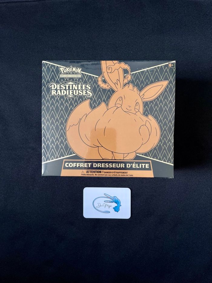 Pokémon ETB Destinées Radieuses EB 4.5 : 219€