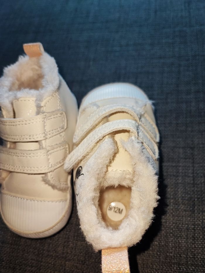 Chaussures Minnie fourrées 9/12 mois - photo numéro 3