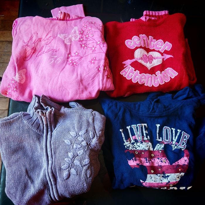 3 pulls et un gilet