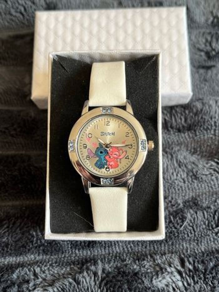 Montre stitch enfant