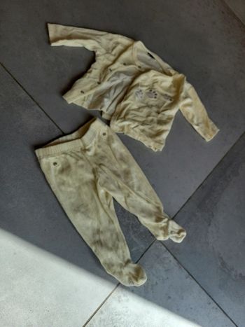 Lot ensemble grenouillère taille 12 mois deux piece veste pantalon