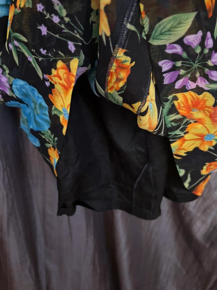 Belle robe vintage noire en mousseline imprimé fleurs des champs  M/38 - photo numéro 4