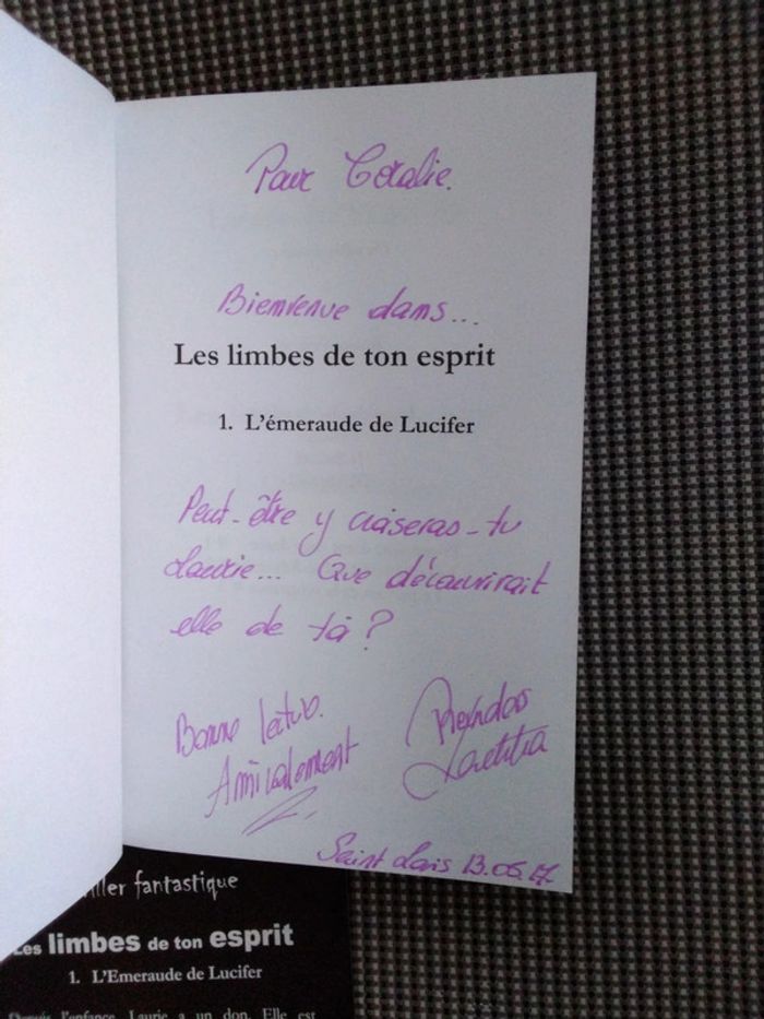 Livre les limbes de ton esprits de Laetitia Reynders dédicacer - photo numéro 2