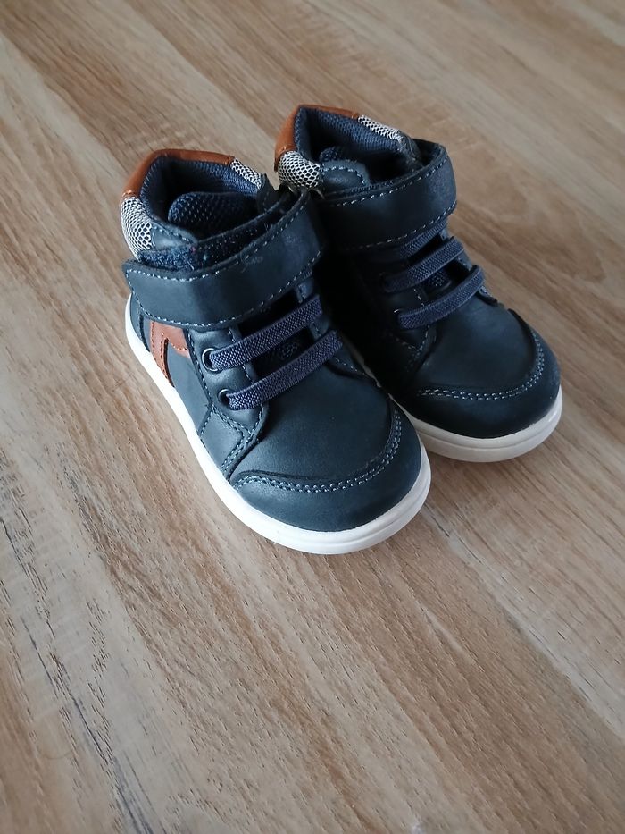 Chaussures NPO, comme neuves T 192 - photo numéro 3