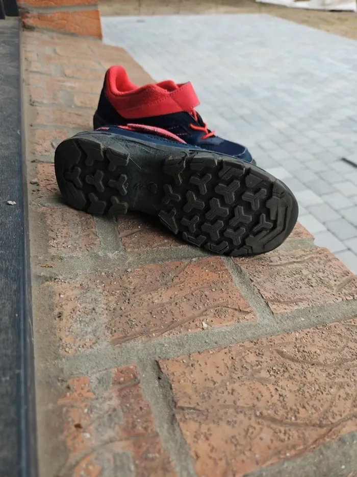 Chaussures randonnée decathlon taille 29 - photo numéro 2