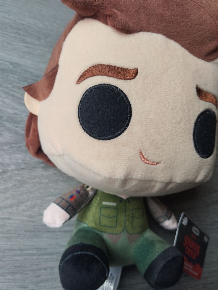 Stranger Things : Funko Peluche Hunter Steve - photo numéro 3