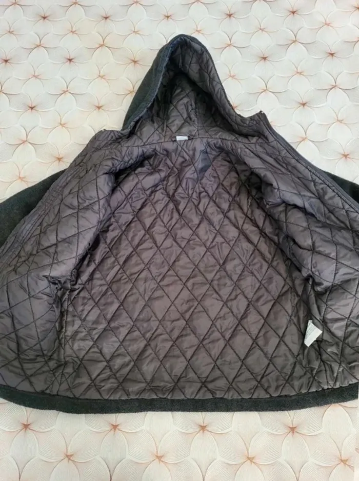 Manteau  Enfant chaud Fille Taille  8  ans  noir très bon état - photo numéro 4