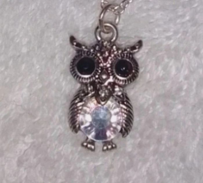 collier et boucles d'oreilles tbe - photo numéro 5