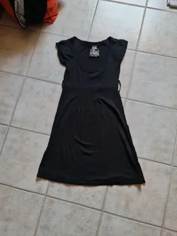 Petite robe noire Bershka