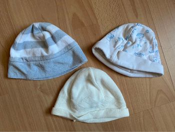Lot de 3 bonnets bébé 3-6 mois garçon TBE