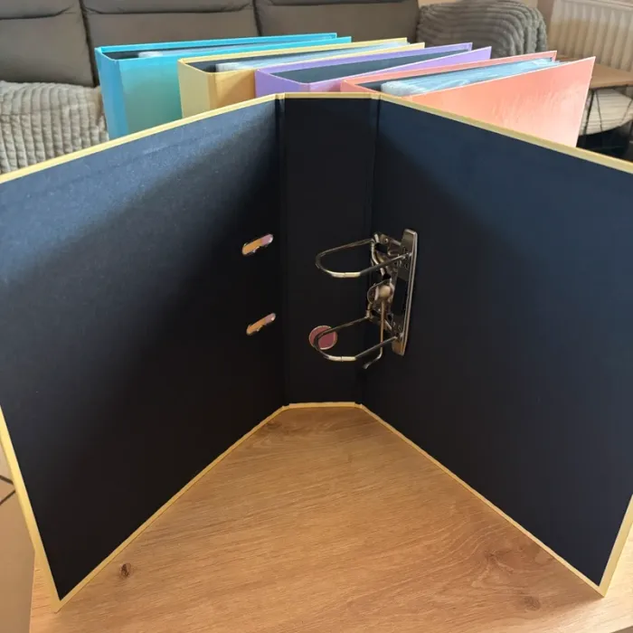 Classeurs à levier Exacompta pastel avec pochettes - photo numéro 4