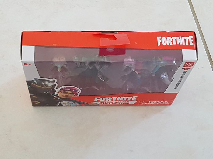 Figurine Fortnite 011 Omega 012 Brite - photo numéro 4