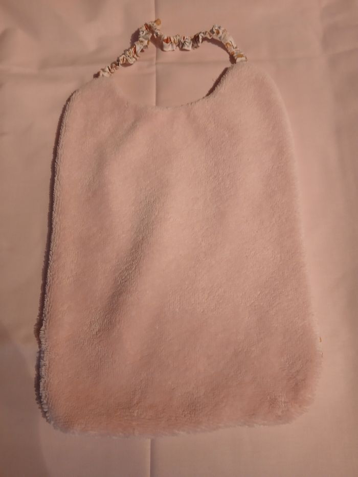 Bavoir élastique - photo numéro 2